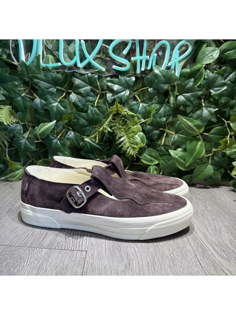 Vans LX Mary Jane 93 Pig Suede Chocolate Plum Women Size 11.5 M 10 Casual Shoe